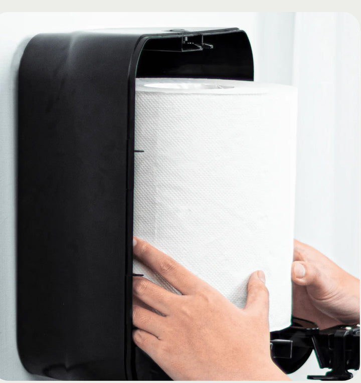 Center Pull Paper Towel, 2 Ply (White), 600', 6 Rolls