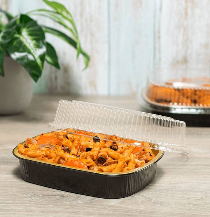 48 oz Black and Gold Aluminum Foil Take Out Pan with Clear PET Dome Lid, 9.7'' x 7.7'' x 1.7'' - 50 pcs
